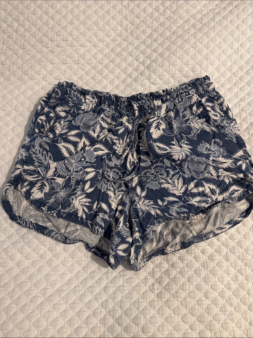 American Eagle Outfitters Navy and White Floral Athletic Shorts